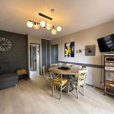 Deco 2 Apartment